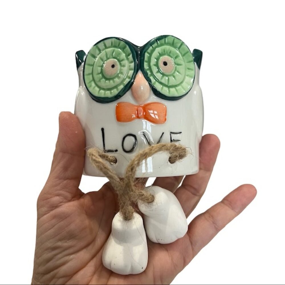 Set of 2 Small Glazed Ceramic Frog Planters w/ Hanging Legs Mr. and Mrs. - Picture 10 of 11